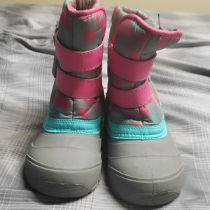 Girl Snow boots size 11